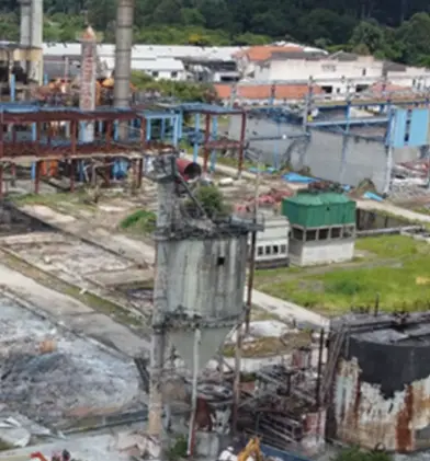 Descomissionamento da antiga fábrica Nobrecel em Pindamonhangaba